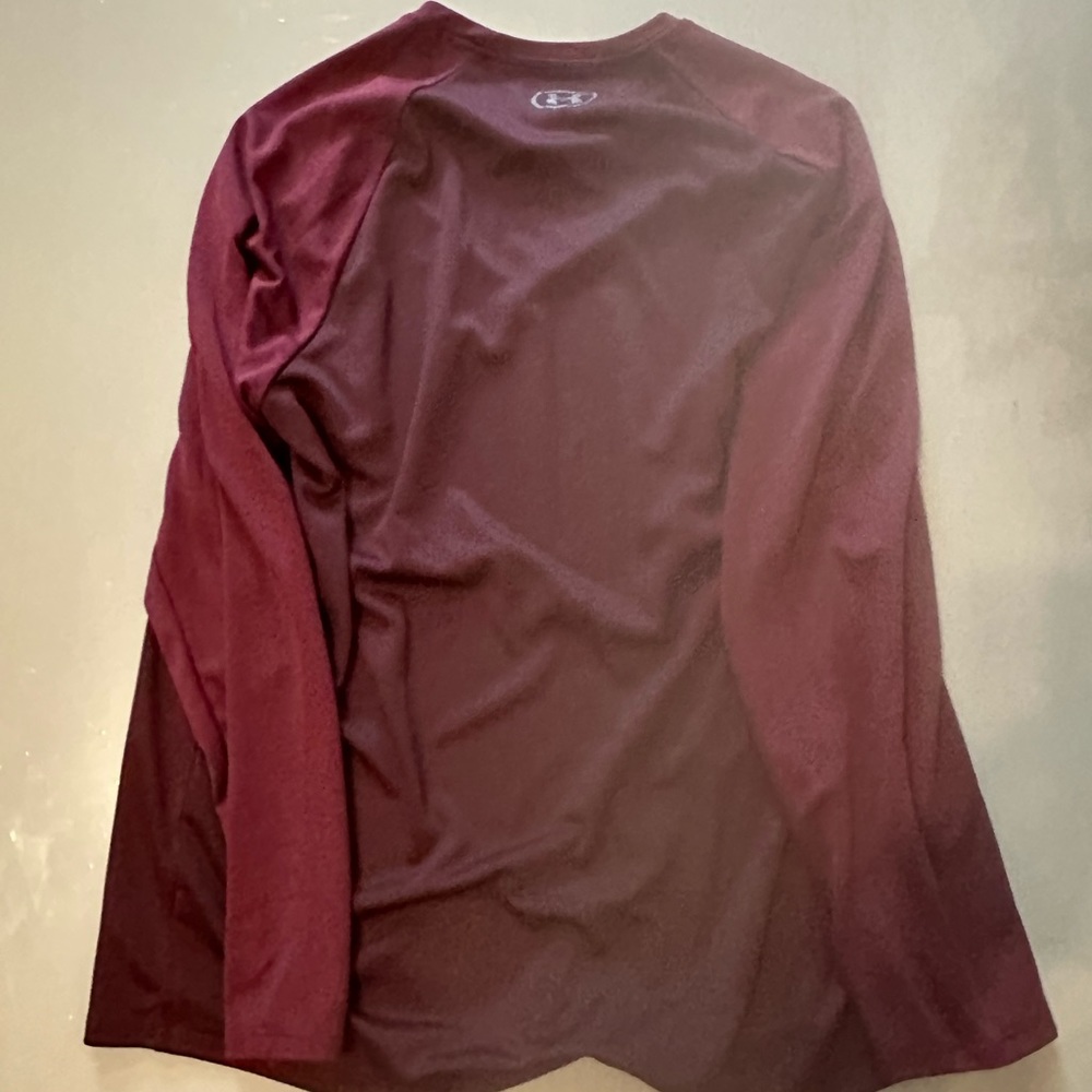 Men’s 2XL brand new under armour shirt.